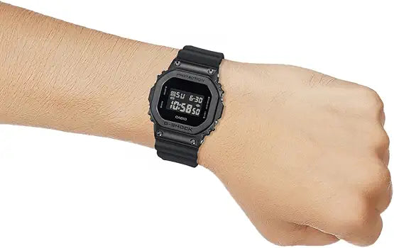 CASIO G-SHOCK DW-5600BB METAL BLACK EDITION