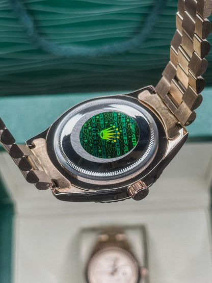 ROLEX DAY-DATE – GREEN DIAMOND ROSE GOLD