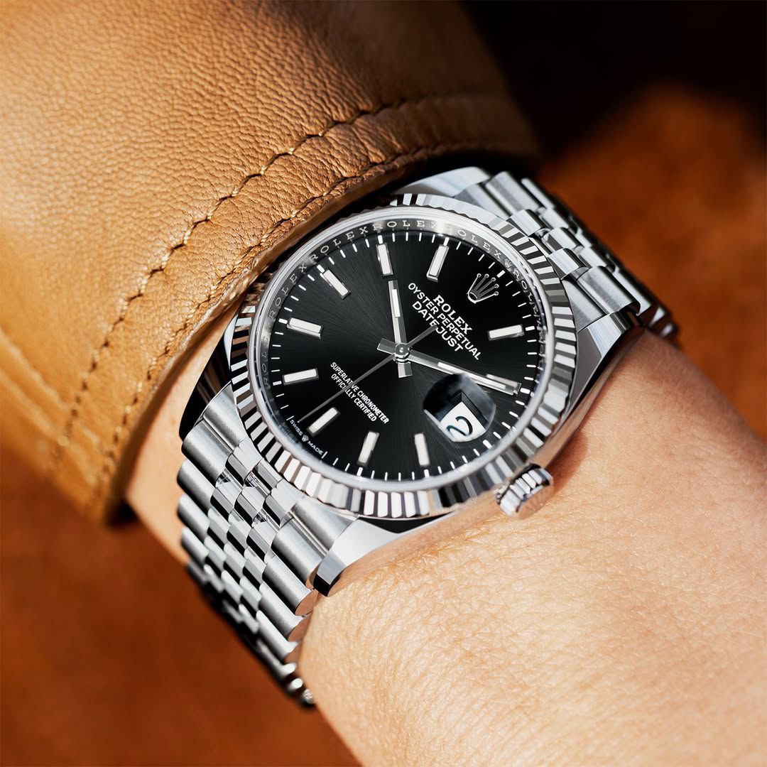 ROLEX DATEJUST BLACK DIAL