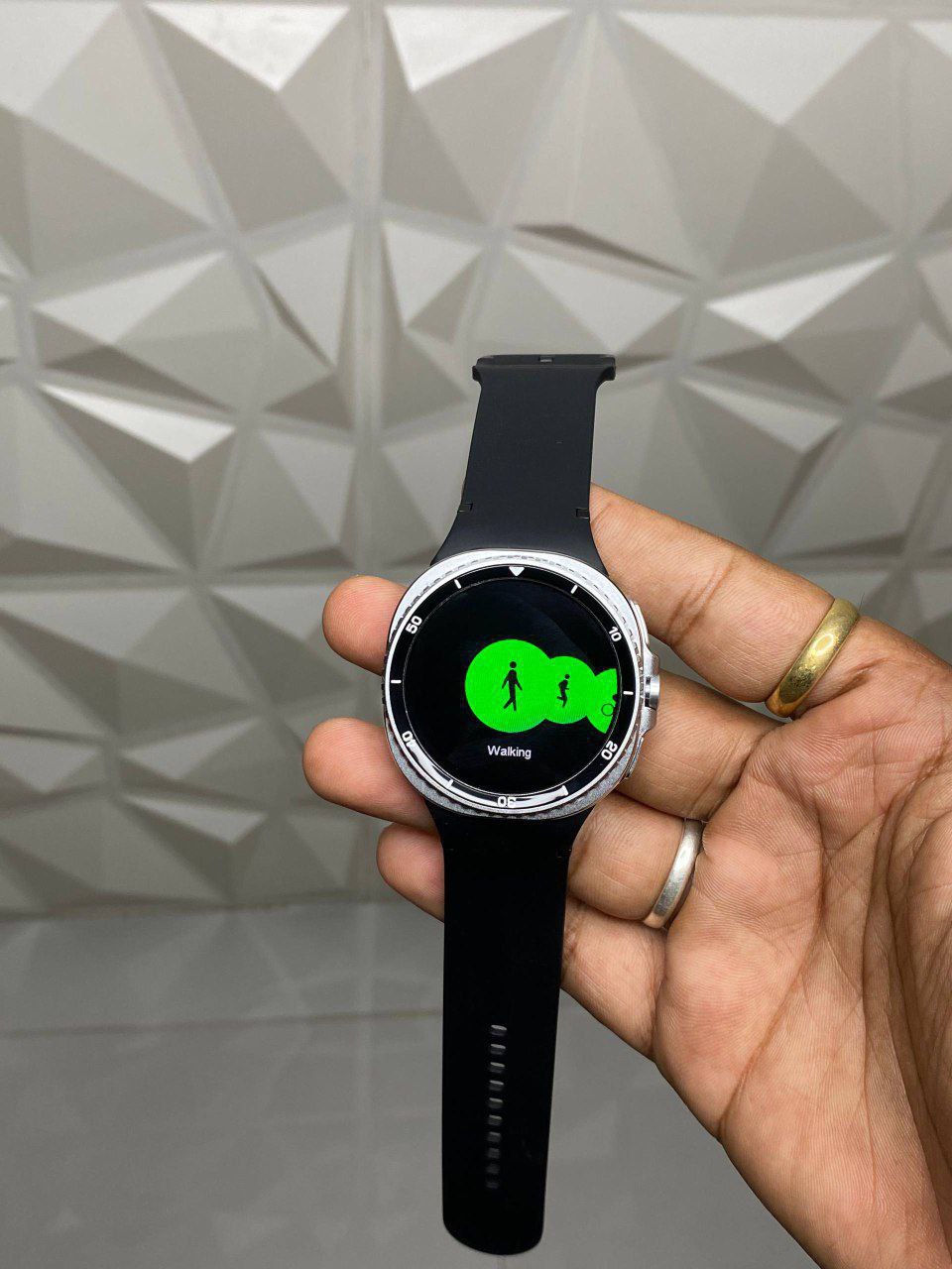 SAMSUNG WATCH8 CLASSIC SMARTWATCH