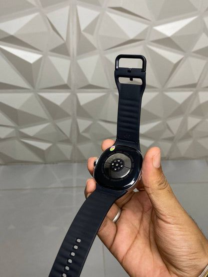 SAMSUNG WATCH8 CLASSIC SMARTWATCH