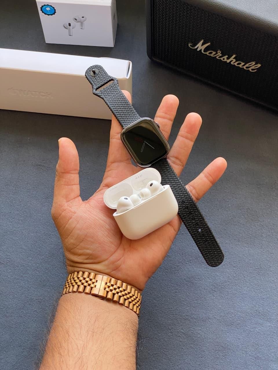 Apple Watch Series 11 AirPods Combo