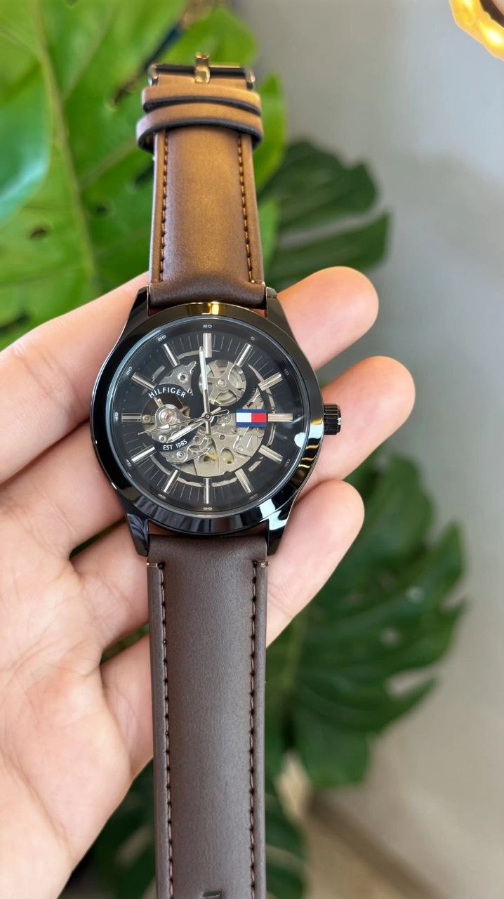 Tommy Hilfiger  193R Black with Brown Skeleton
