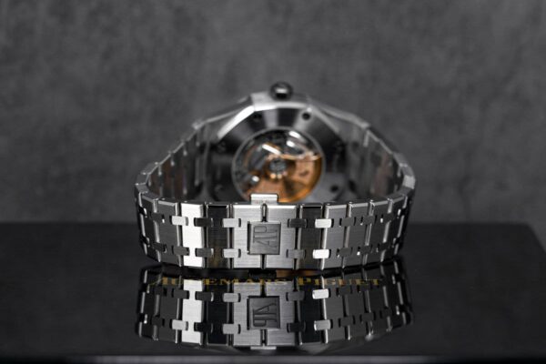 Aud_emars Pi_guet ROYAL OAK 41MM 15400 BLACK DIAL - Image 4